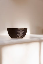 Load image into Gallery viewer, Nesting Bowls Arrows Black | Little Korboose x Nikkie Stutts Ceramics
