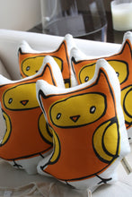 Load image into Gallery viewer, Owl Pillow
